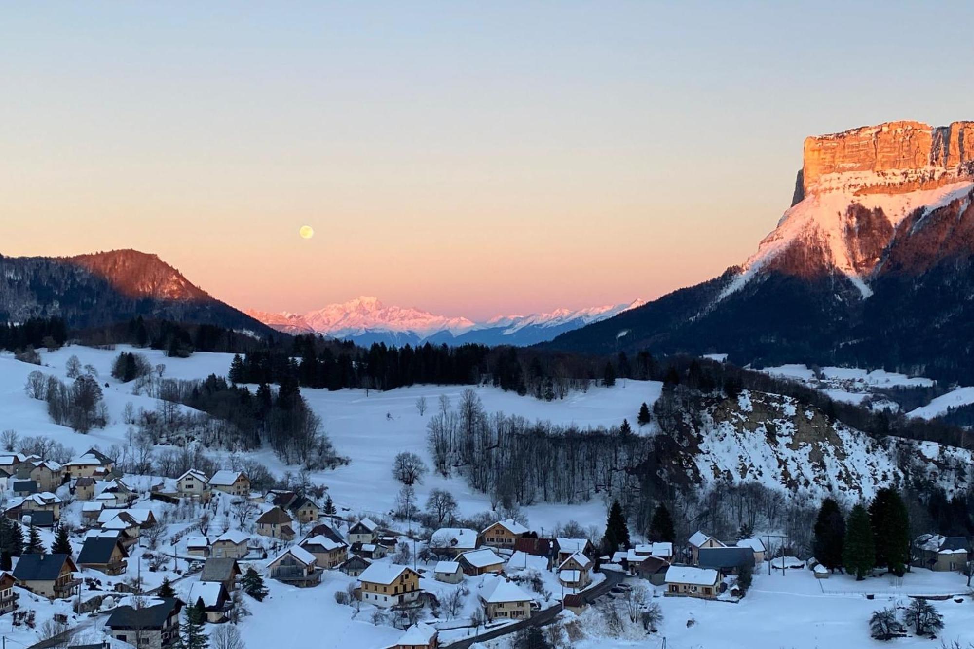 Charmante Maison Au Desert D'Entremont Les Déserts Esterno foto