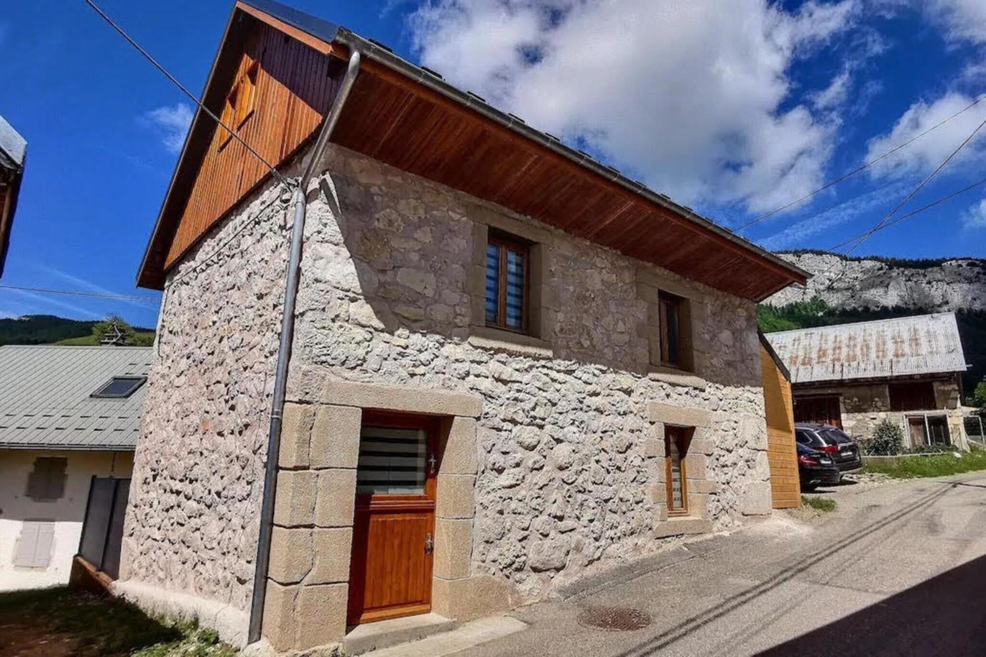 Charmante Maison Au Desert D'Entremont Les Déserts Esterno foto